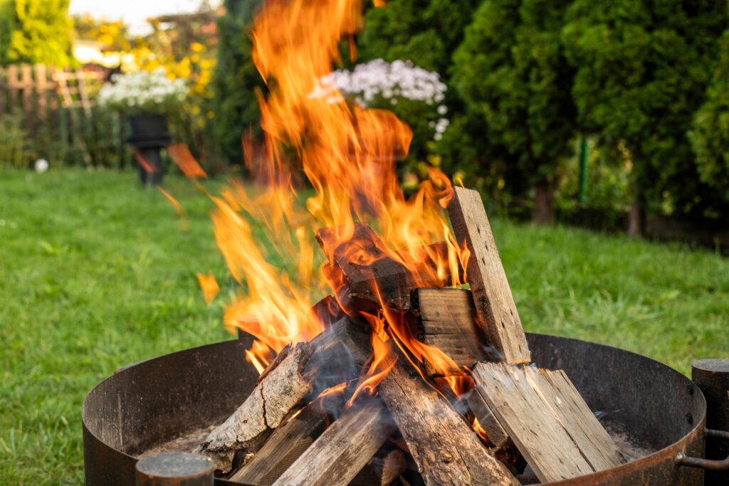 How Do I Build A DIY Fire Pit In My Backyard? How Do I Build A DIY Fire Pit In My Backyard?